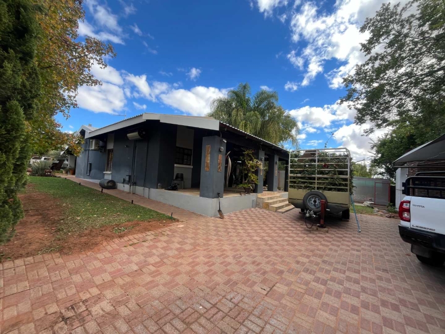 5 Bedroom Property for Sale in Keidebees Northern Cape